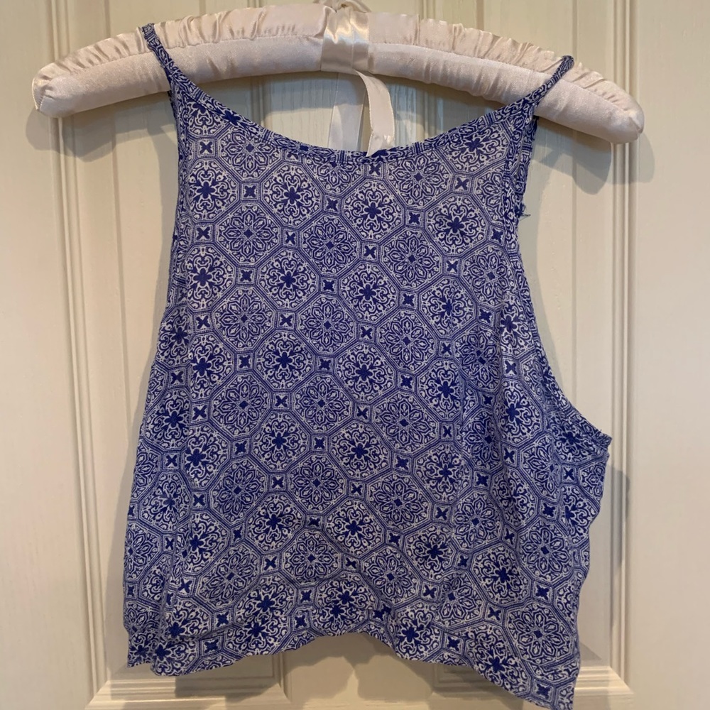 Two-piece blue and white set